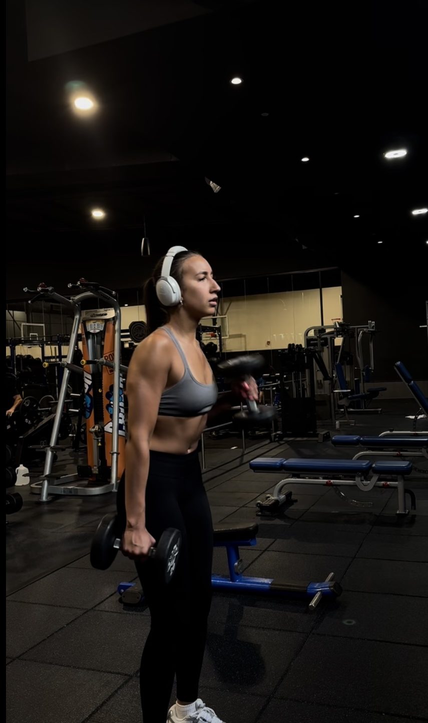 AG ACTIVE athlete in premium activewear